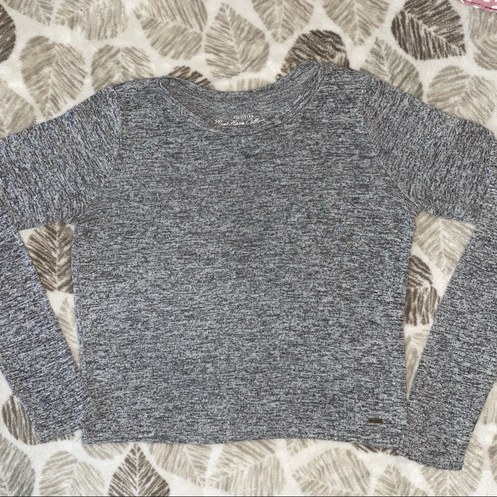 Hollister Long Sleeve Crop Knit Tee